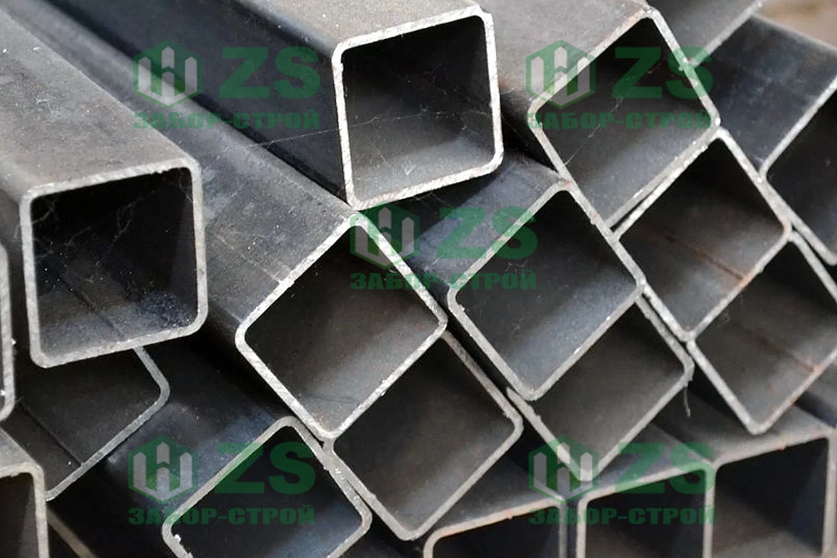 Забор на столбах из профильной трубы Забор на столбах из профильной трубы